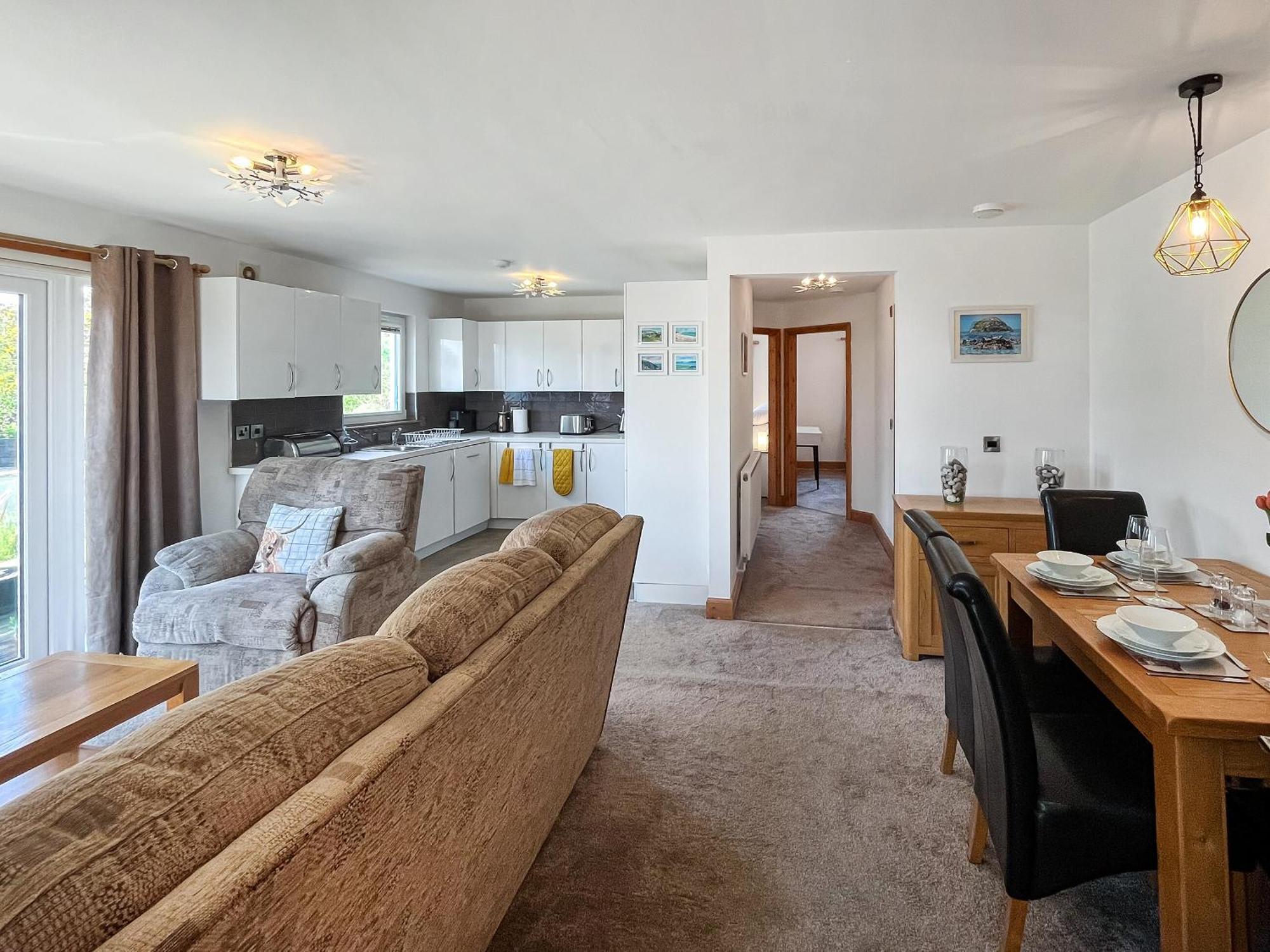 Holiday home Sandpipers
